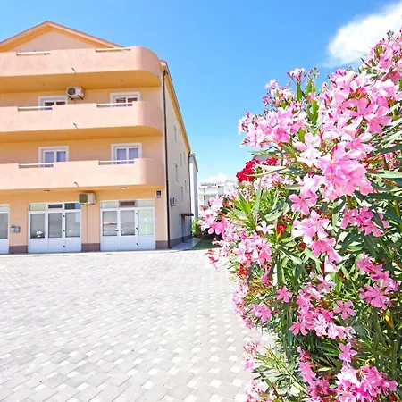 Orange House * Подстрана