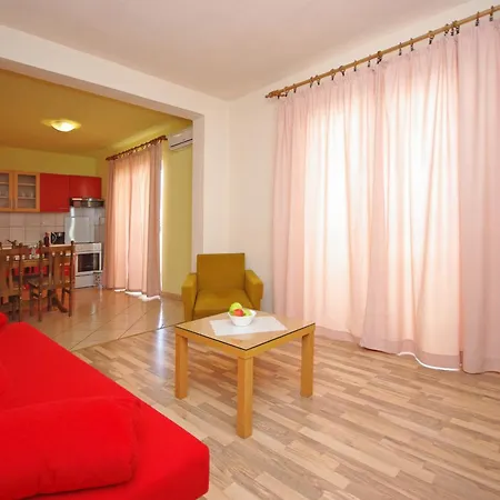 Orange House Апартаменты